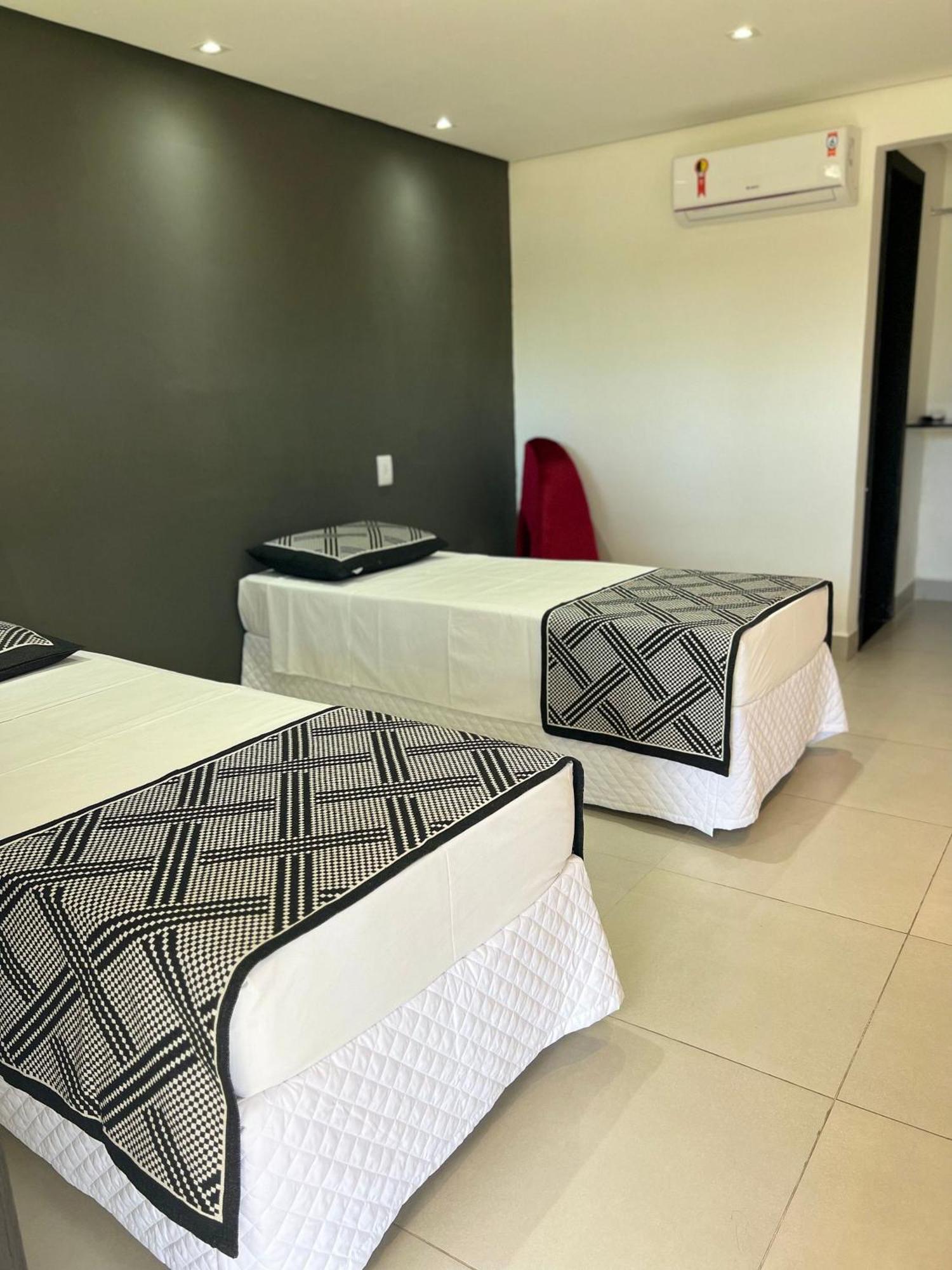 O Beira Mar Praia Hotel Esta Localizado Na Orla, Na Praia De Taperapuan, Cafe Incluso, Wi-Fi 500Mb, Piscinas, Estacionamento Privativo, Ar Condicionado Split, Smart Tv, Frigobar, Porto Seguro Eksteriør bilde